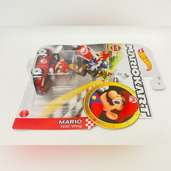 Hot Wheels Mario Kart MARIO Wild Wing Car Nintendo Die-Cast 1/64 Scale NIB - Picture 4 of 7